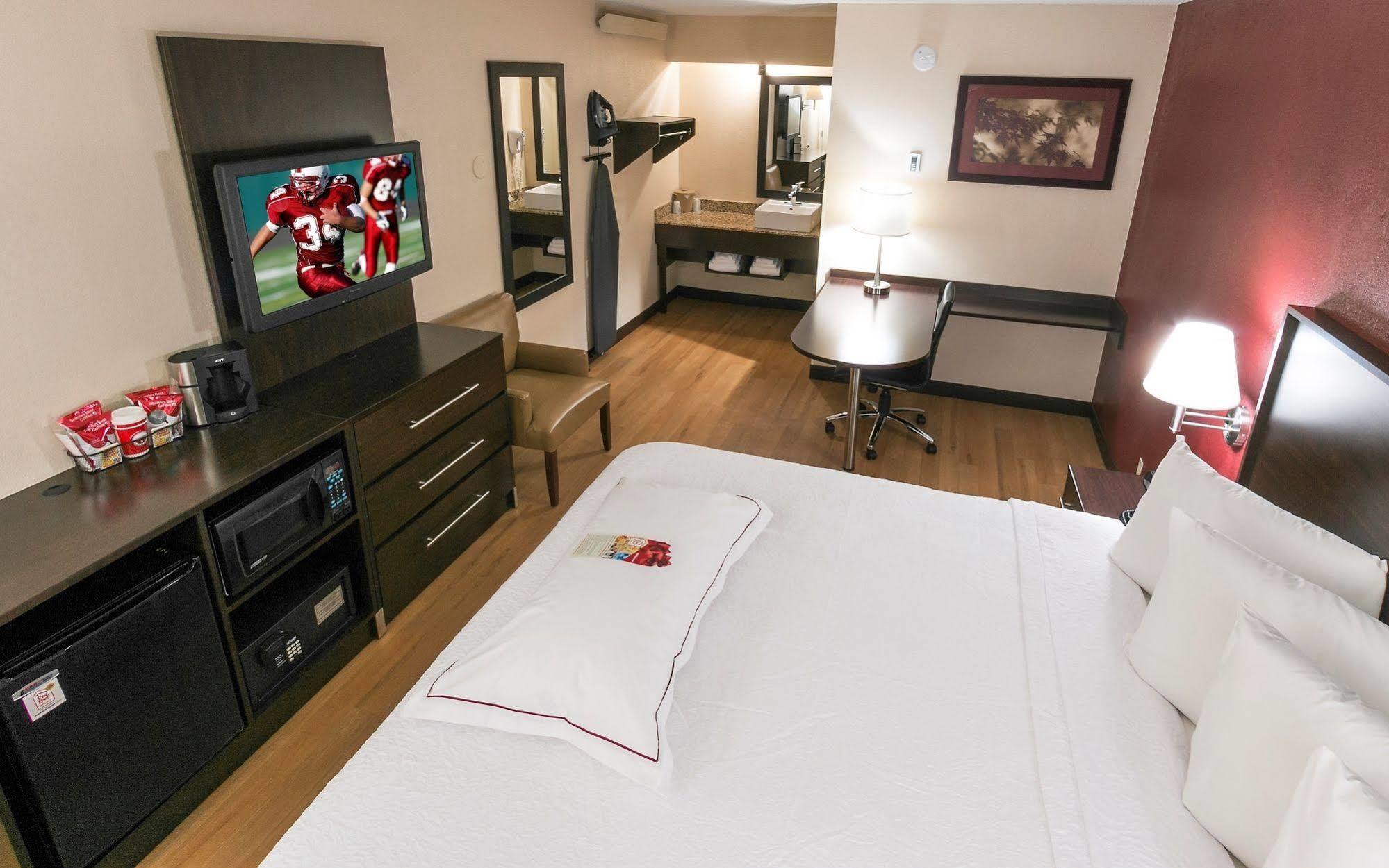 Red Roof Inn Plus+ Baltimore North - Timonium Extérieur photo